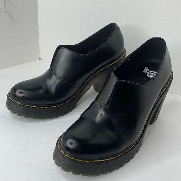 Dr Martens Cordelia smooth black leather chunky heel bootie - Picture 1 of 10